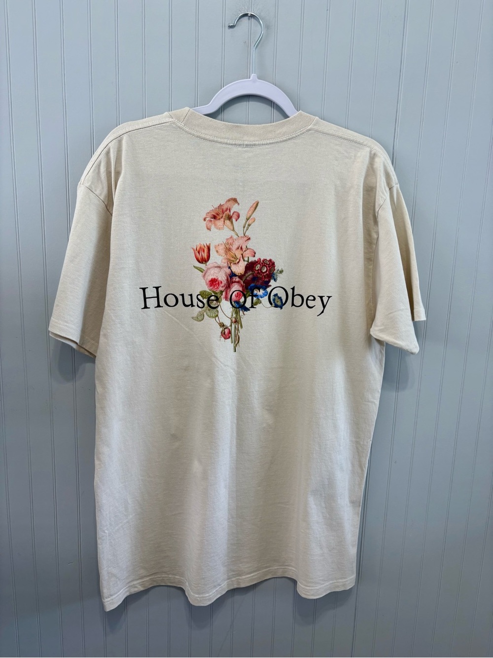 Obey Cream Tee with Small Floral House Logo Men's Size L
